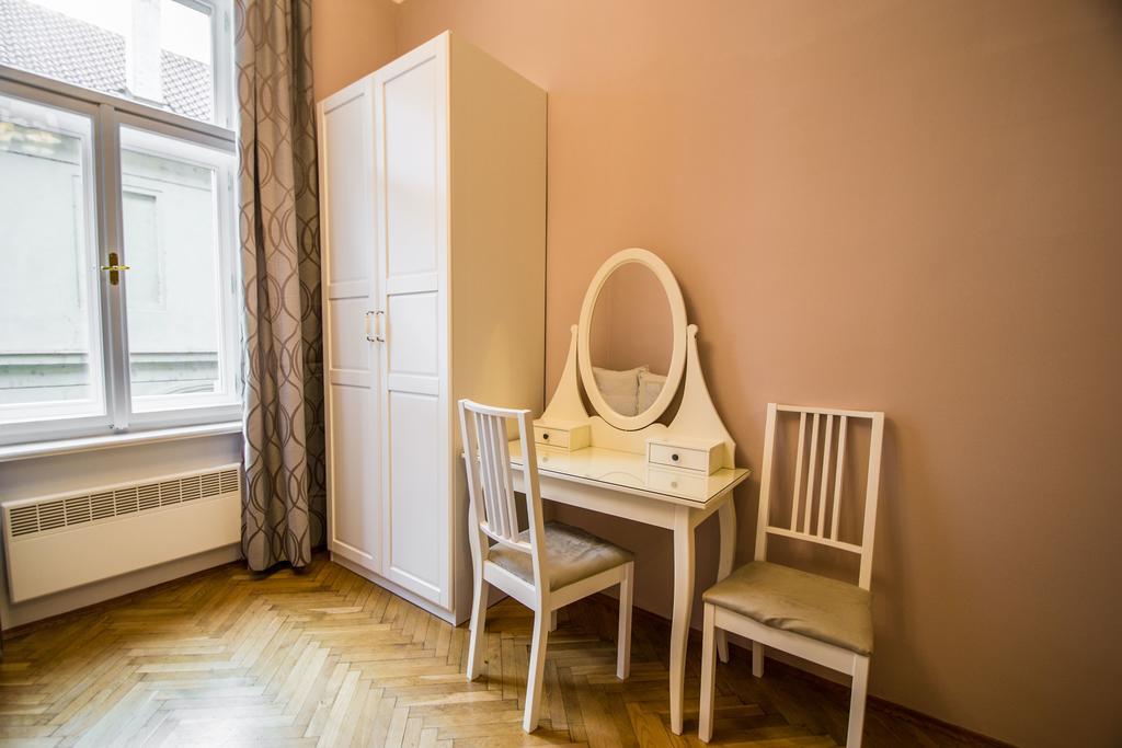 Colonial Ruterra 2Bdr Apartment Praga Zewnętrze zdjęcie